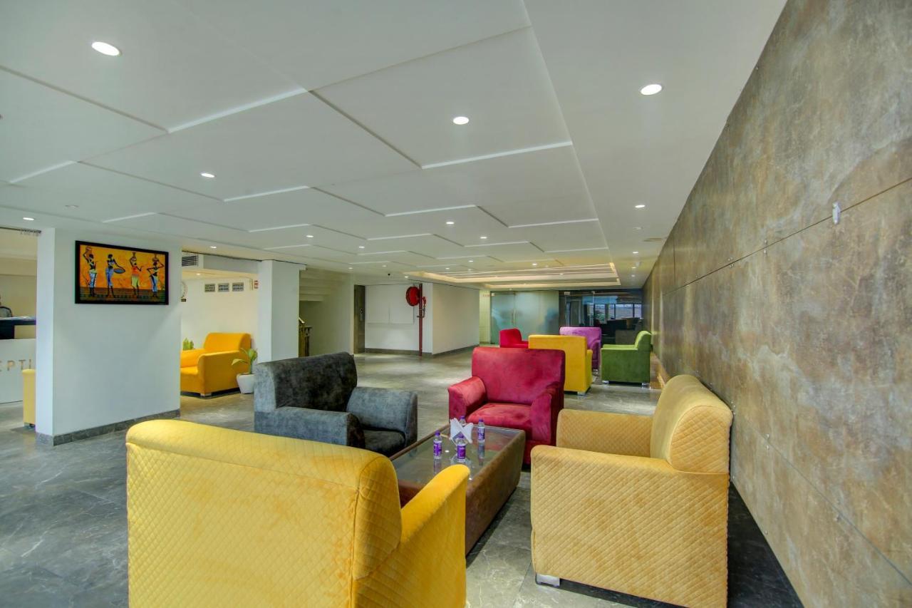 Townhouse Oak Hotel Dev Palace Delhi  Dış mekan fotoğraf